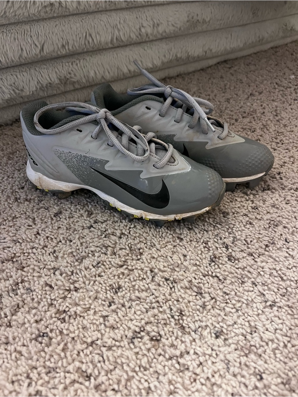 Nike Vapor Ultrafly baseball cleats in grey and black